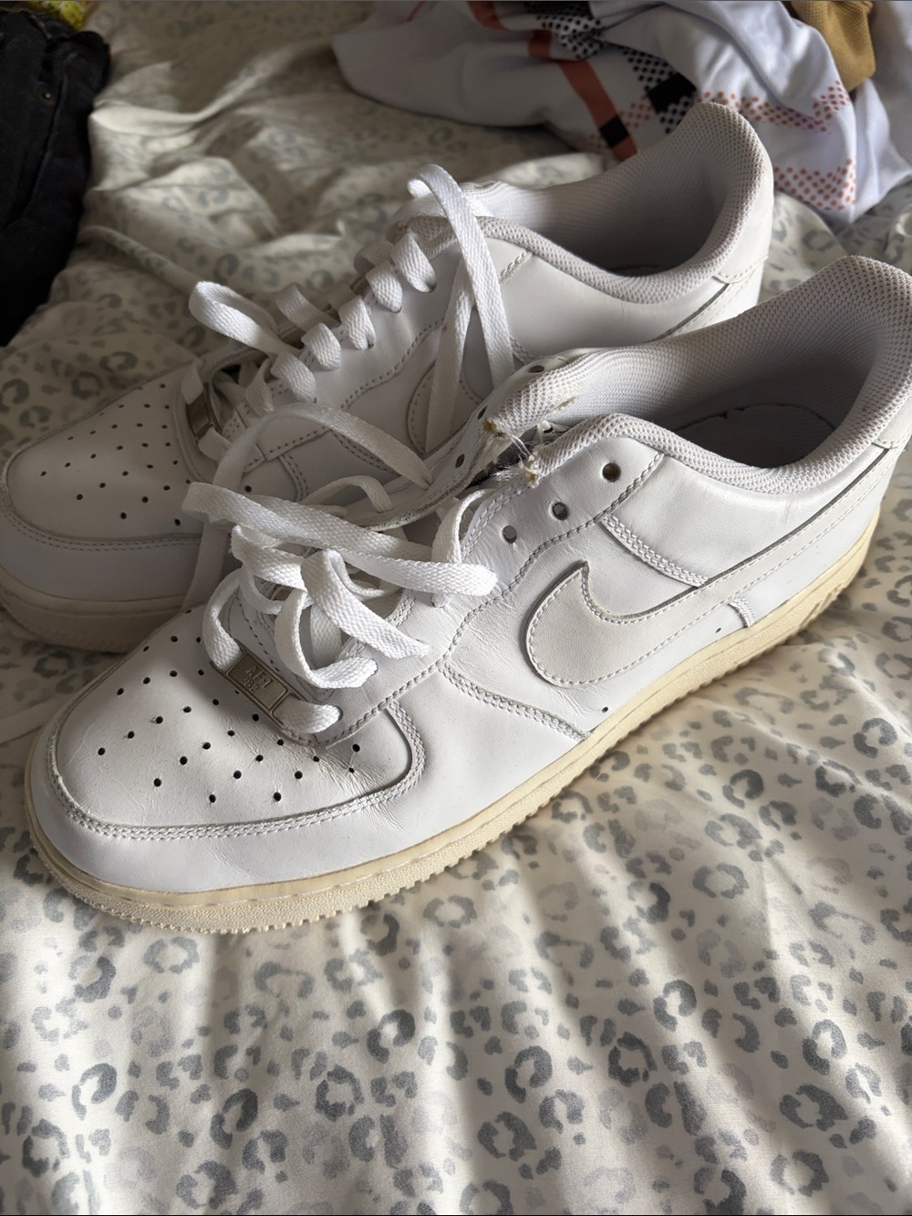 Nike White Air Force 1 Low-Top Leather Sneakers - 10